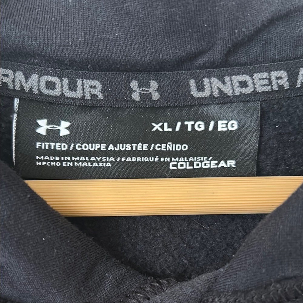 Under Armour Respect Black Hoodie-XL - Picture 2 of 2